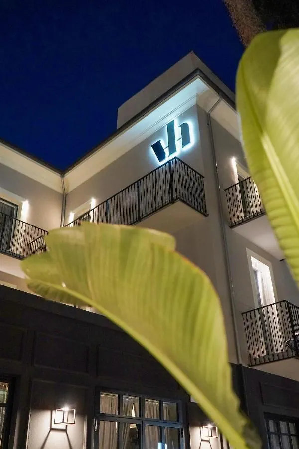 Hotel Vagabond 里乔内 3*,